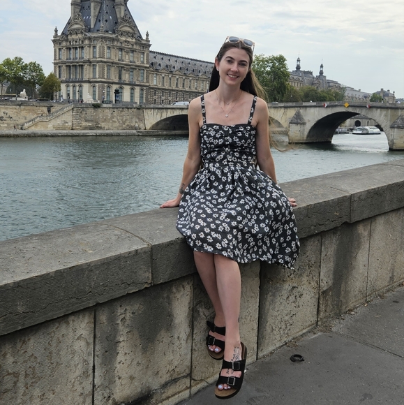 Meet your Posher, Rachel - Picture 1 of 1